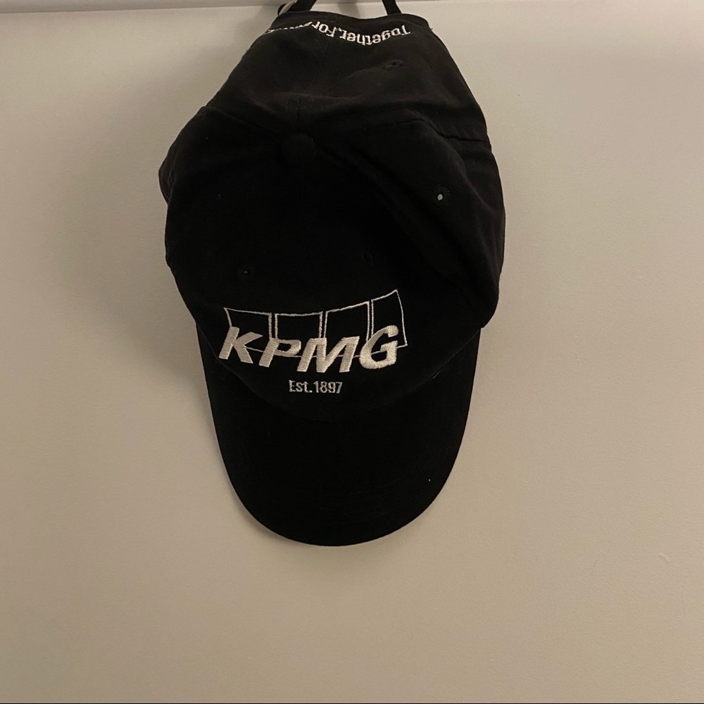 Black baseball cap hat